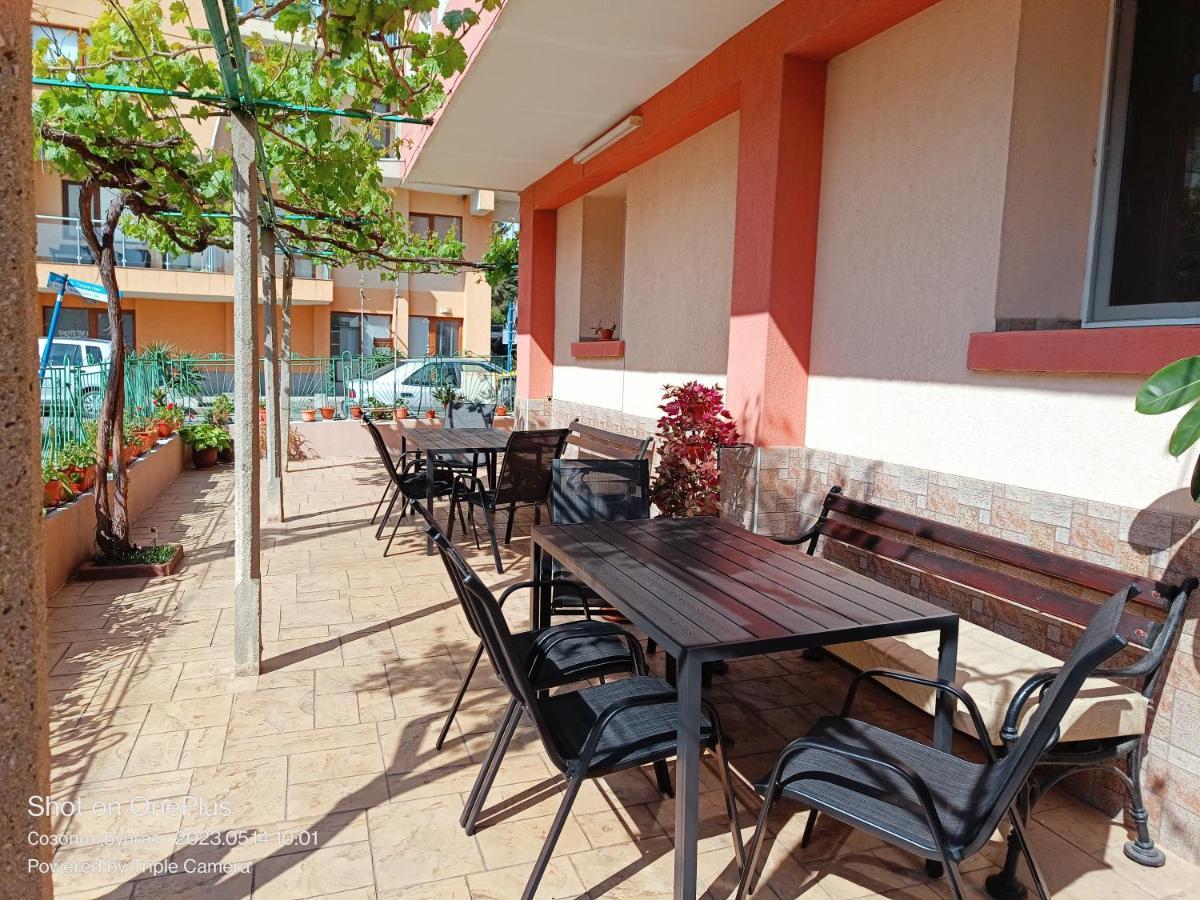 Moni 85 Family House Hotel Sozopol Luaran gambar