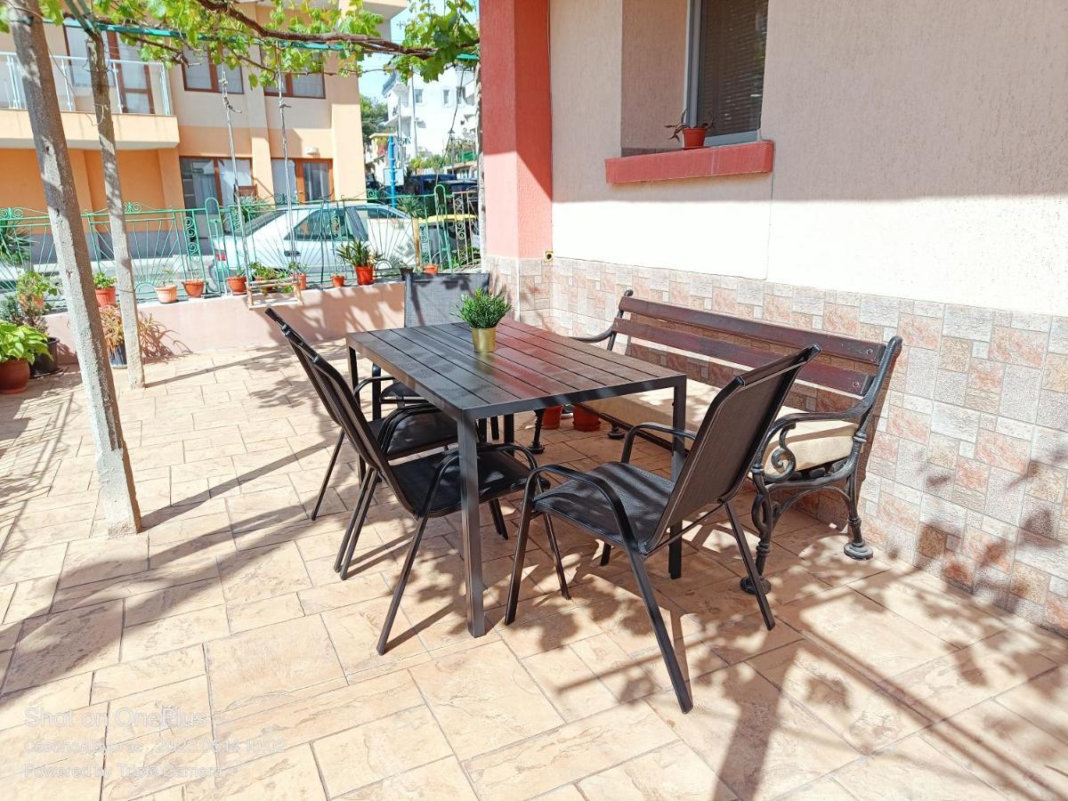 Moni 85 Family House Hotel Sozopol Luaran gambar
