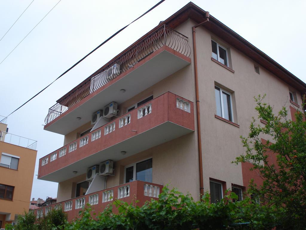 Moni 85 Family House Hotel Sozopol Luaran gambar
